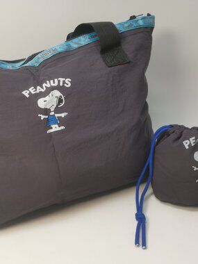 Cute Snoopy Travel Tote Bag Versatile and Stylish Shoulder Bag